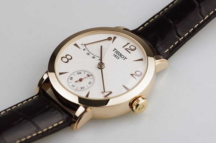 Tissot sculpture line clearance
